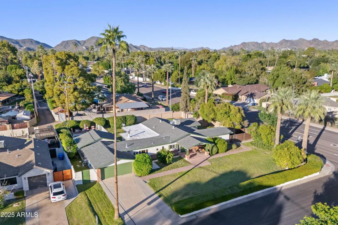 Real Estate Picture 17