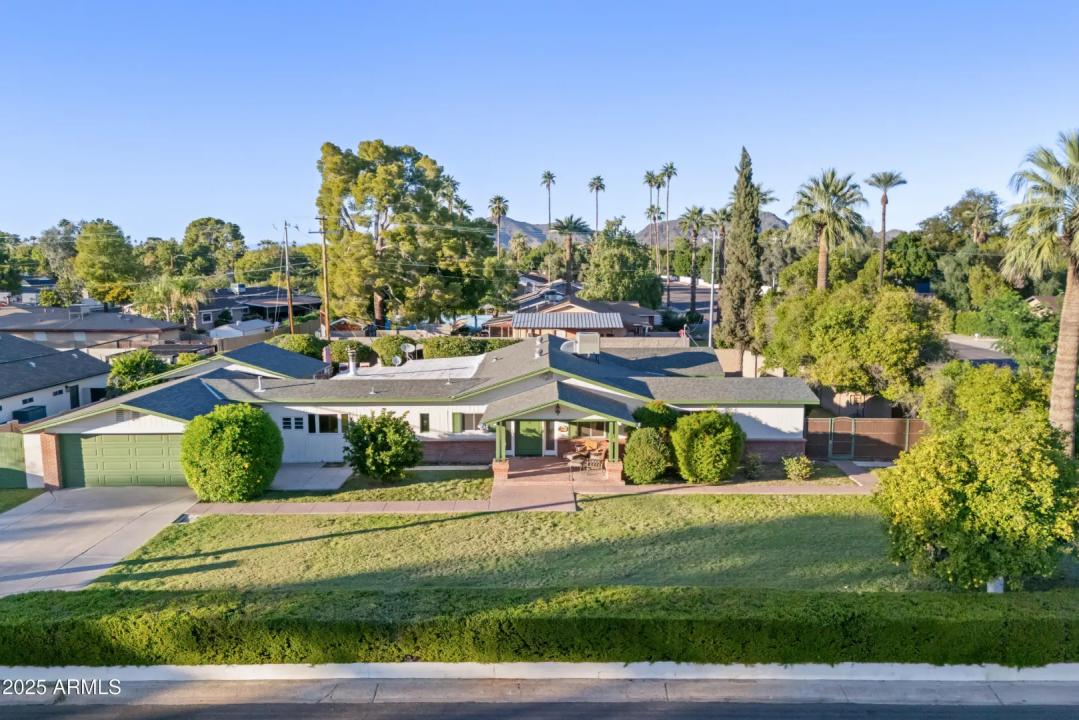 Real Estate Picture 37