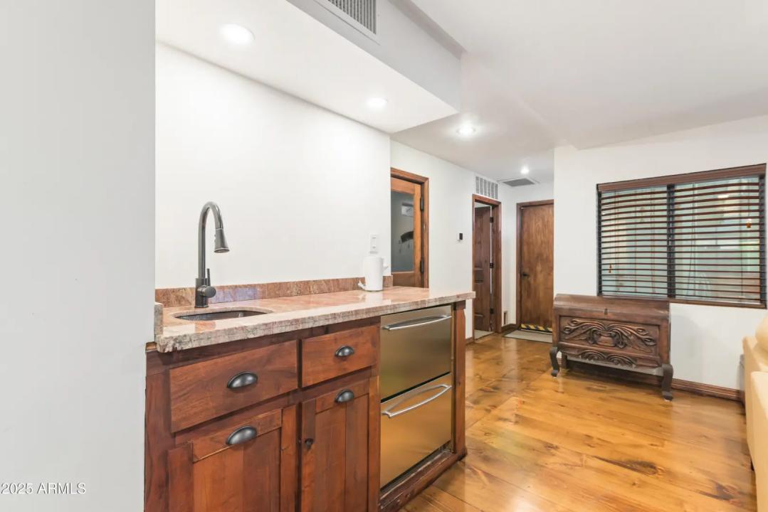 Real Estate Picture 19