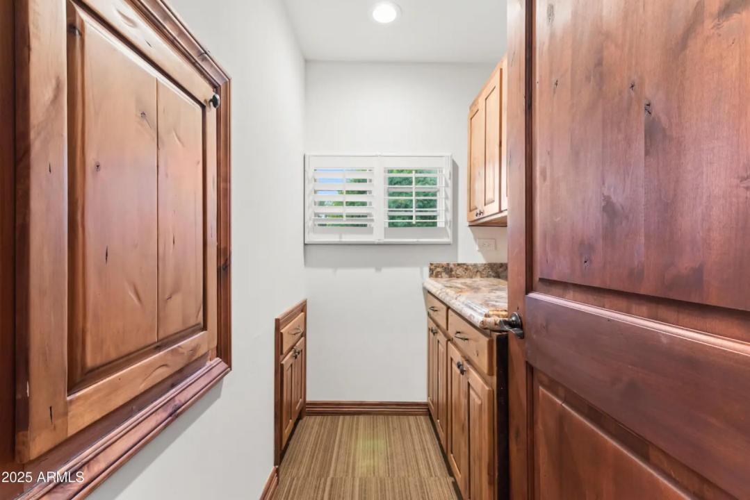 Real Estate Picture 34