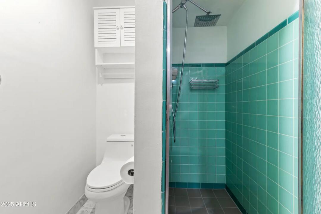 Real Estate Picture 30