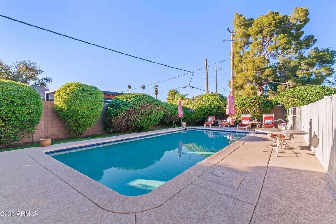 Real Estate Picture 21