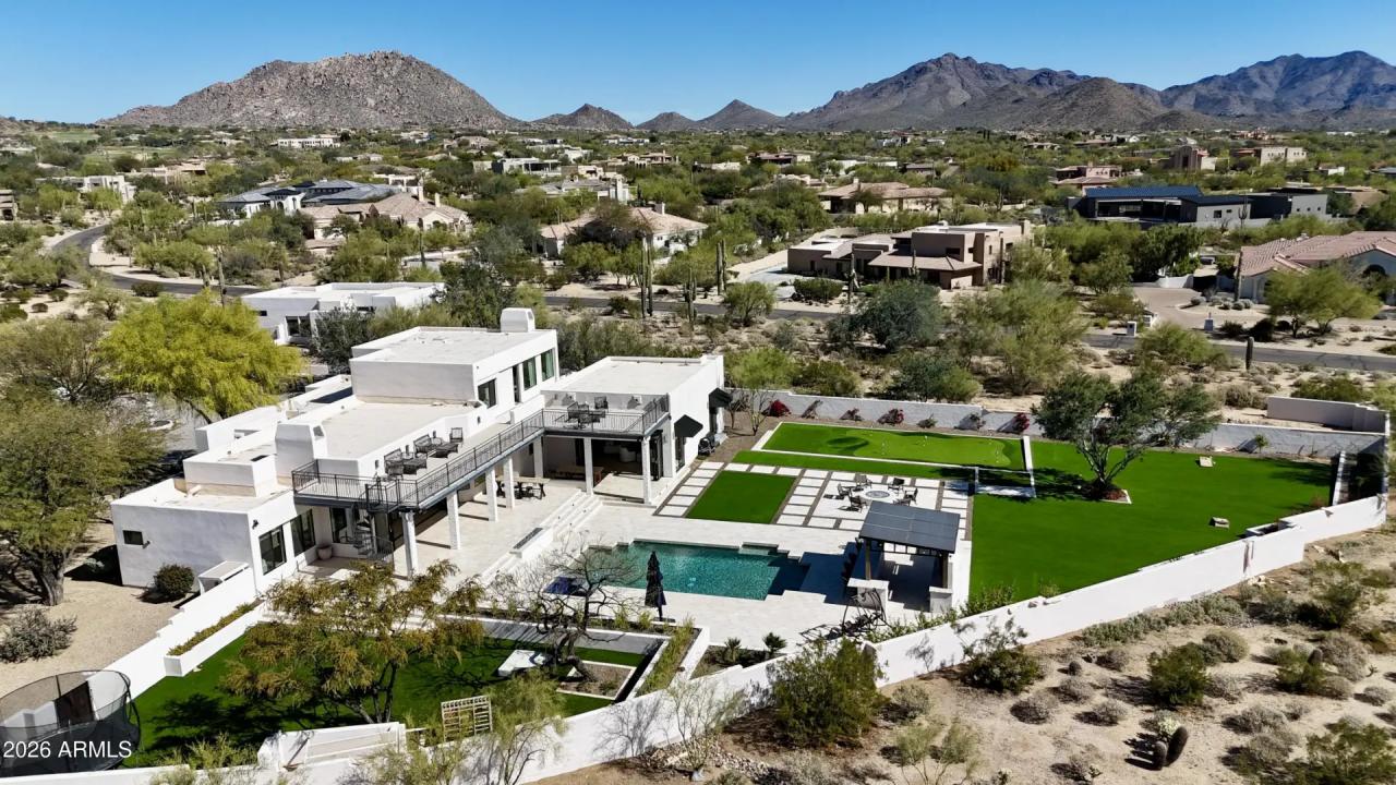 Real Estate Picture 1