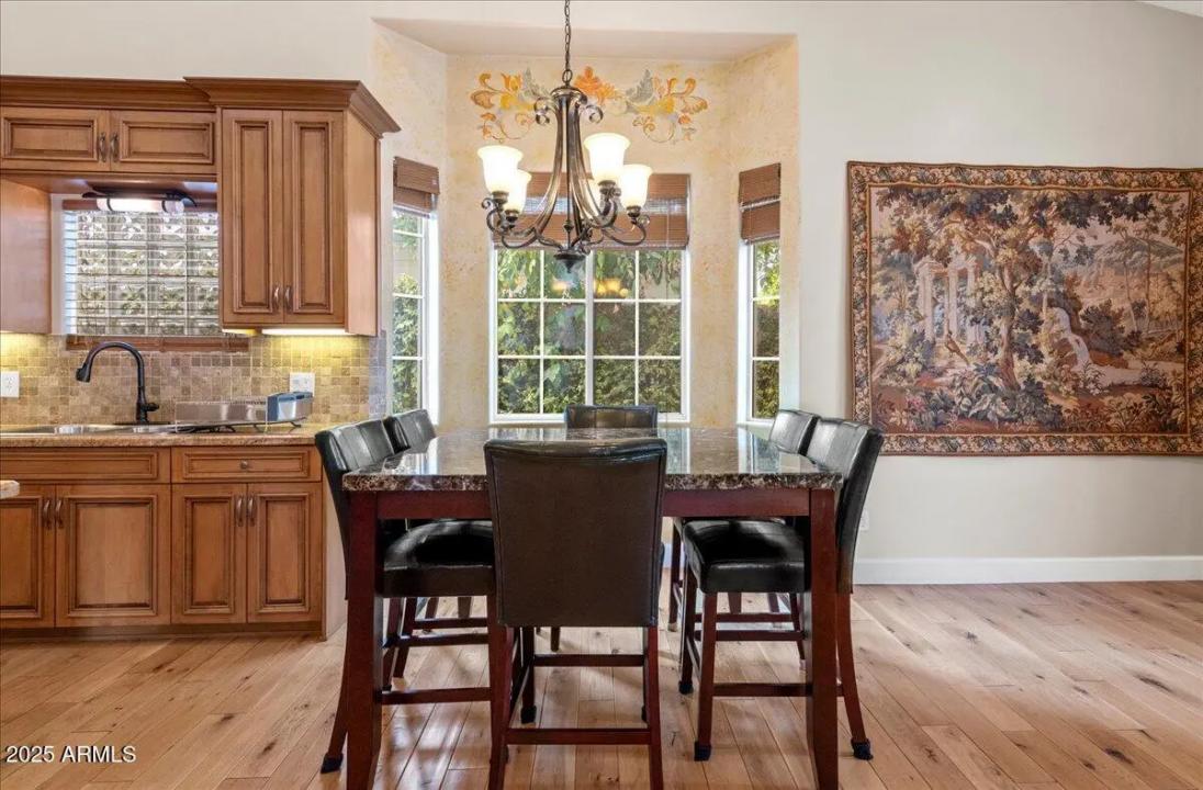 Real Estate Picture 29