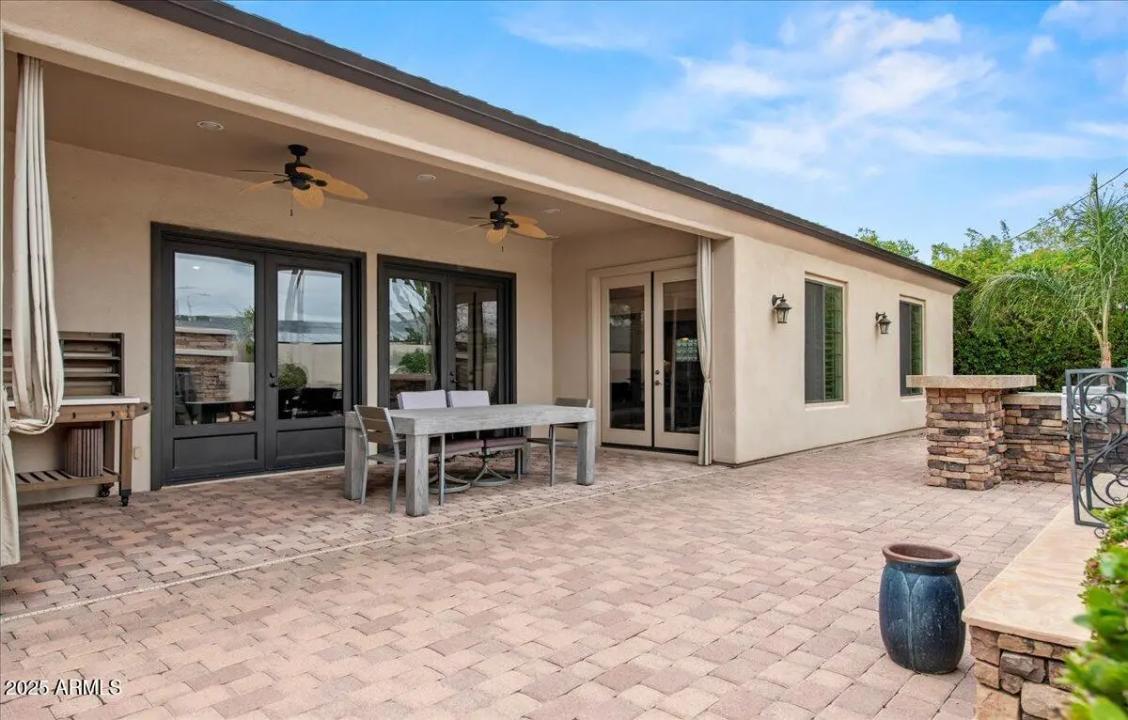 Real Estate Picture 23