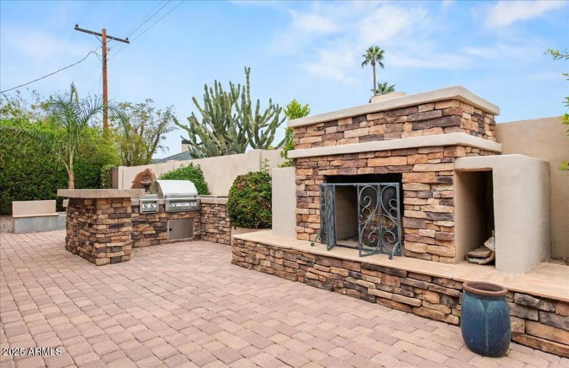 Real Estate Picture 30