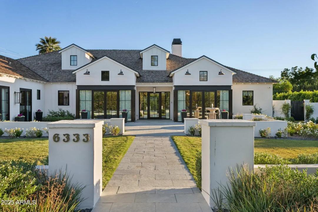 Real Estate Picture 4