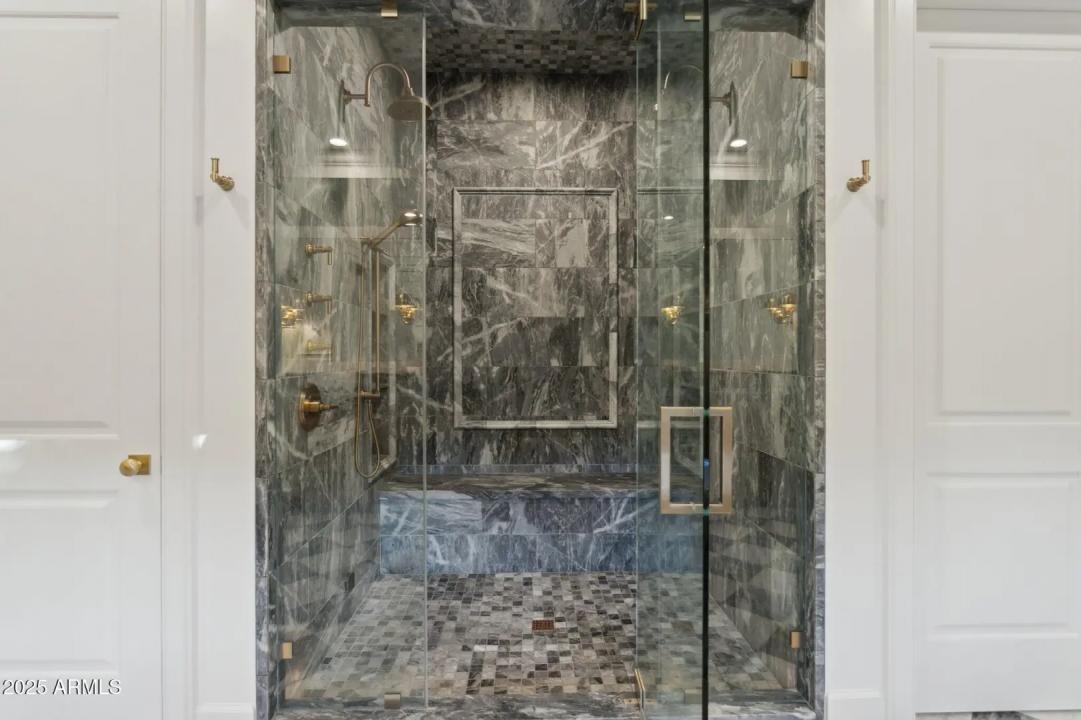 Real Estate Picture 22