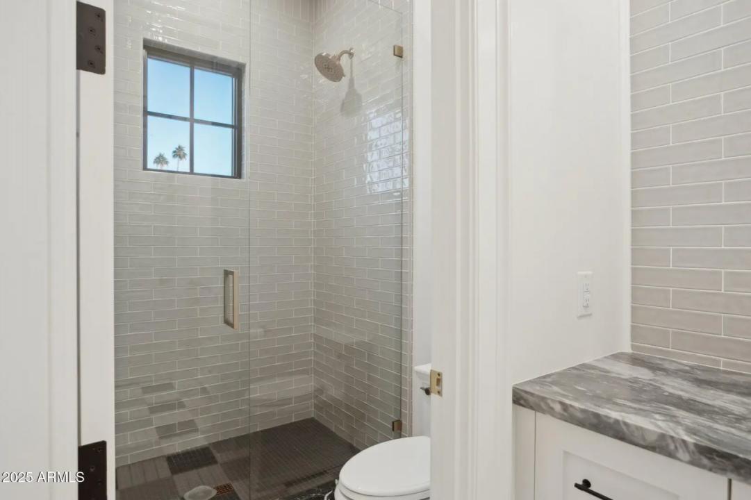 Real Estate Picture 36