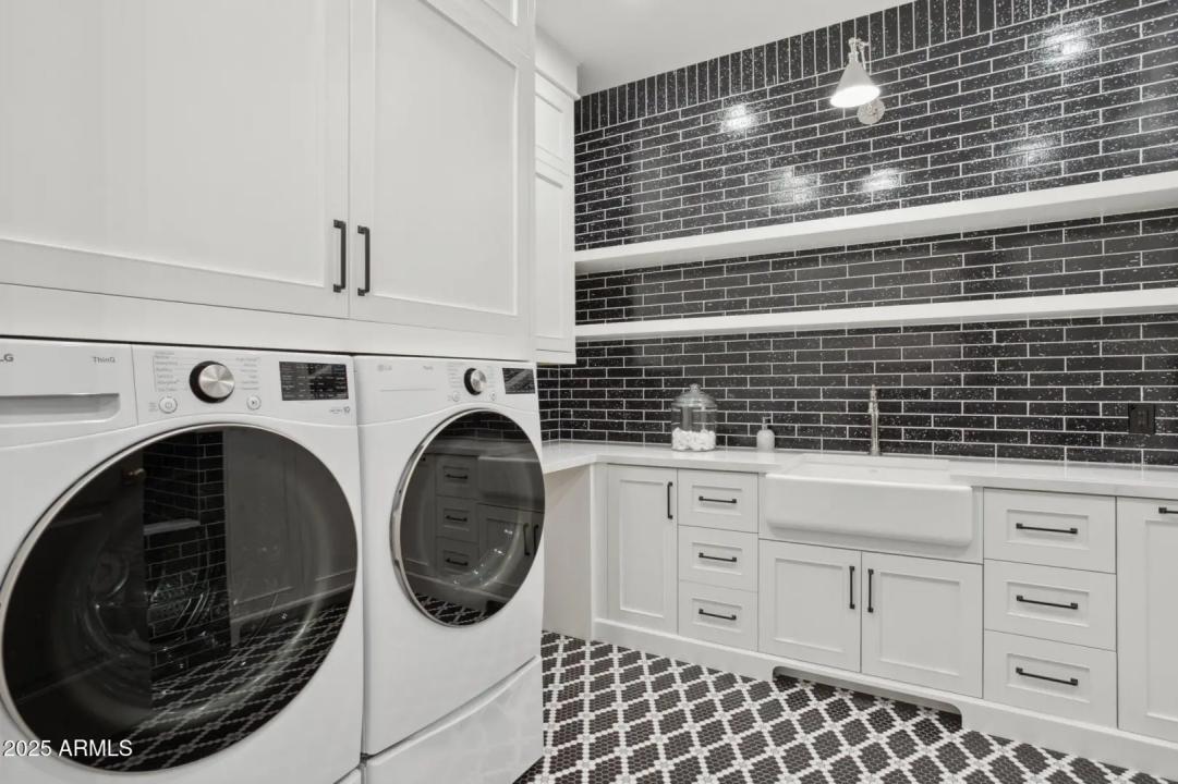 Real Estate Picture 31