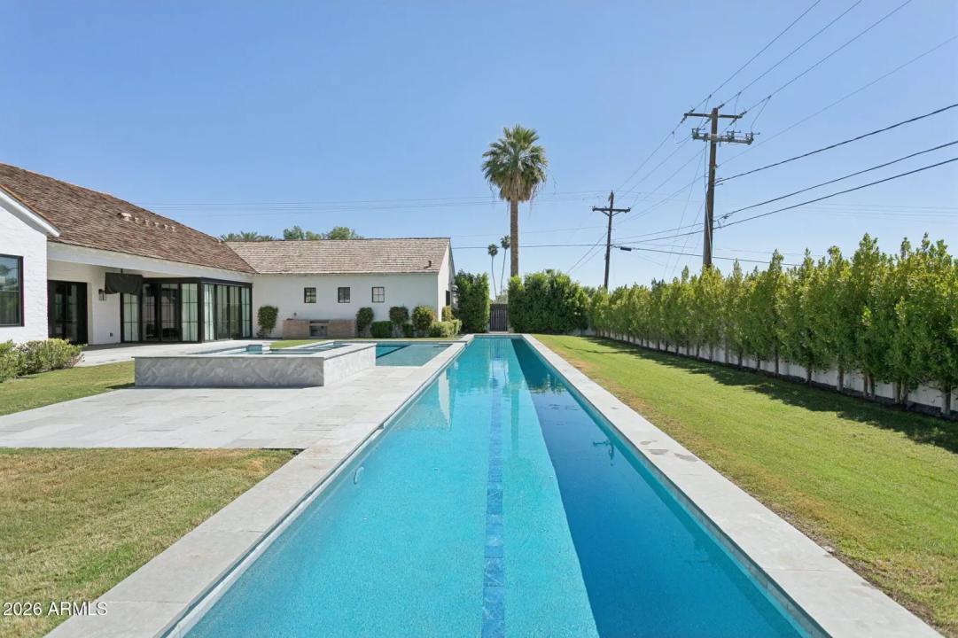 Real Estate Picture 37