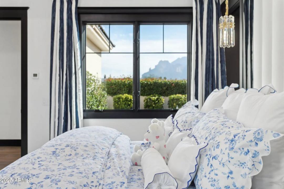 Real Estate Picture 17