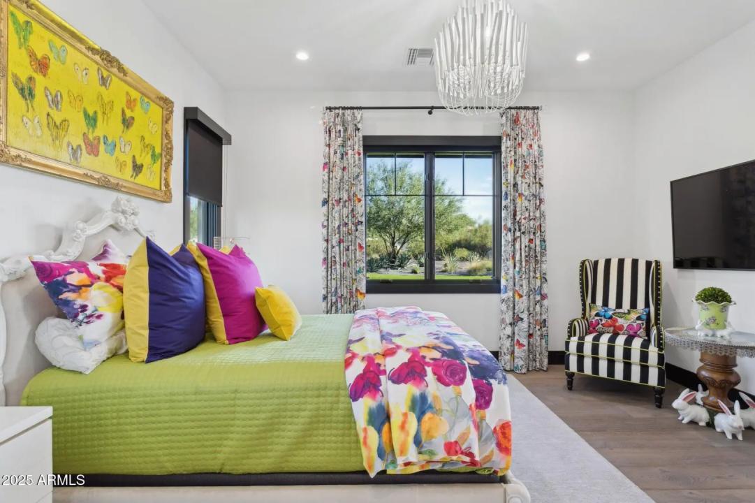 Real Estate Picture 26