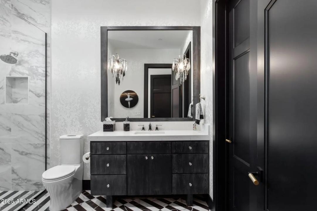 Real Estate Picture 30