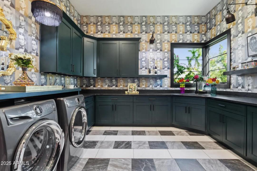 Real Estate Picture 33