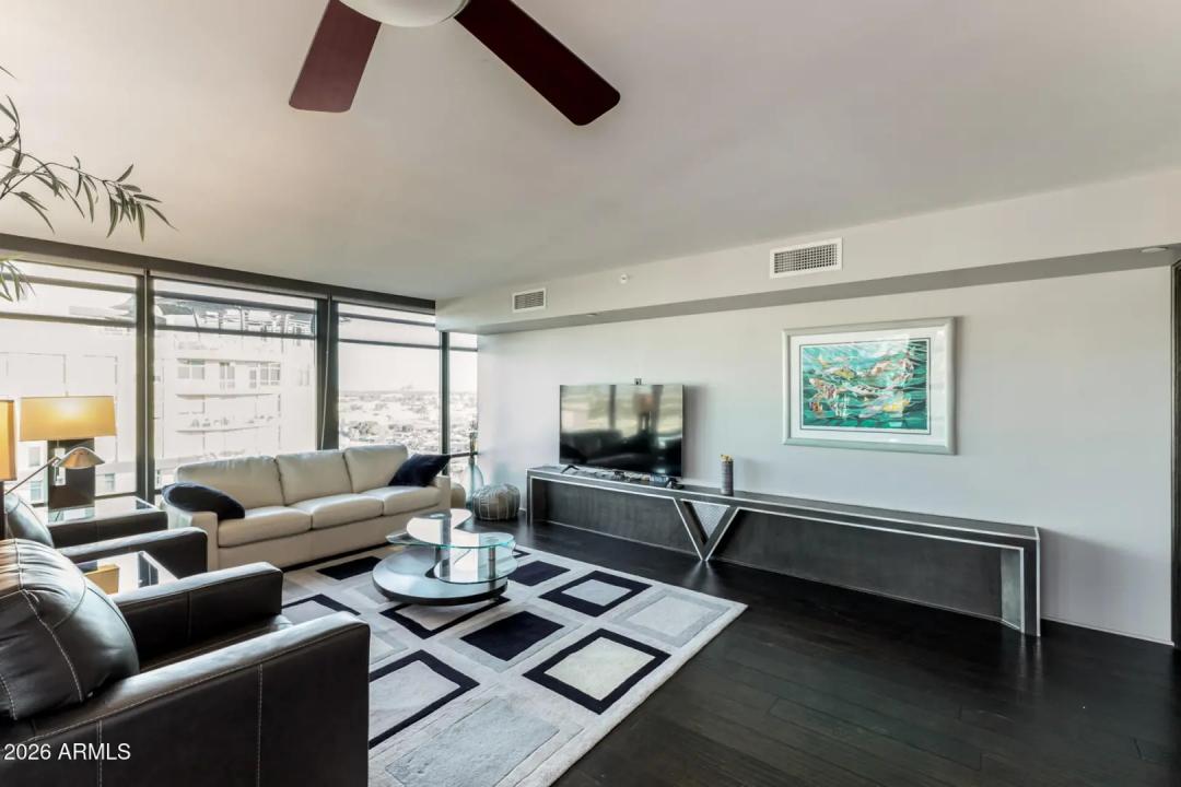 Real Estate Picture 2