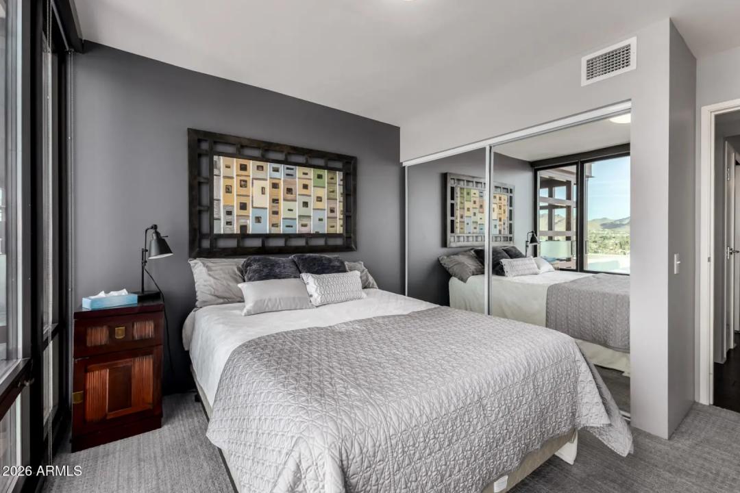 Real Estate Picture 16