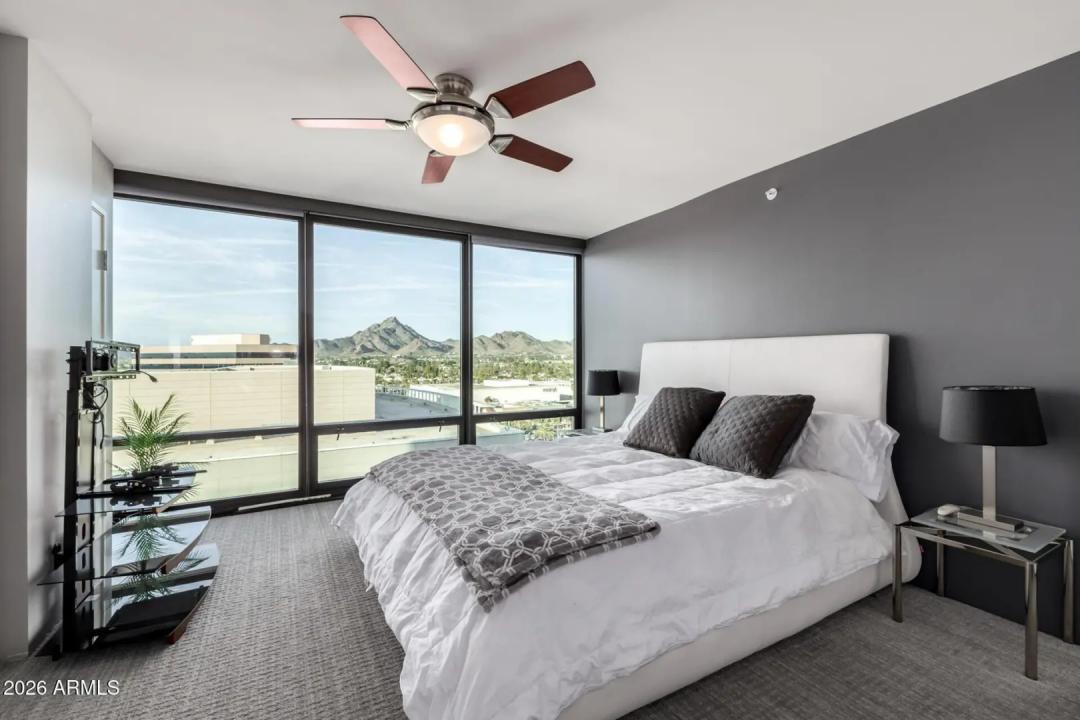 Real Estate Picture 10