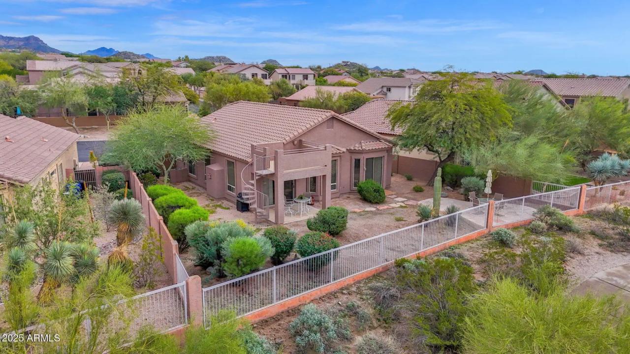 Real Estate Picture 37