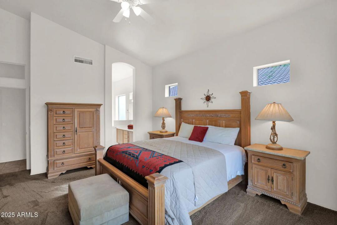 Real Estate Picture 16