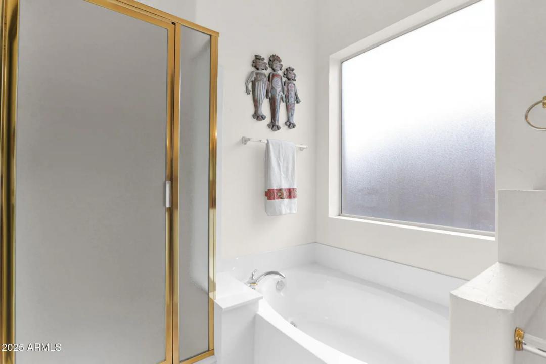 Real Estate Picture 18