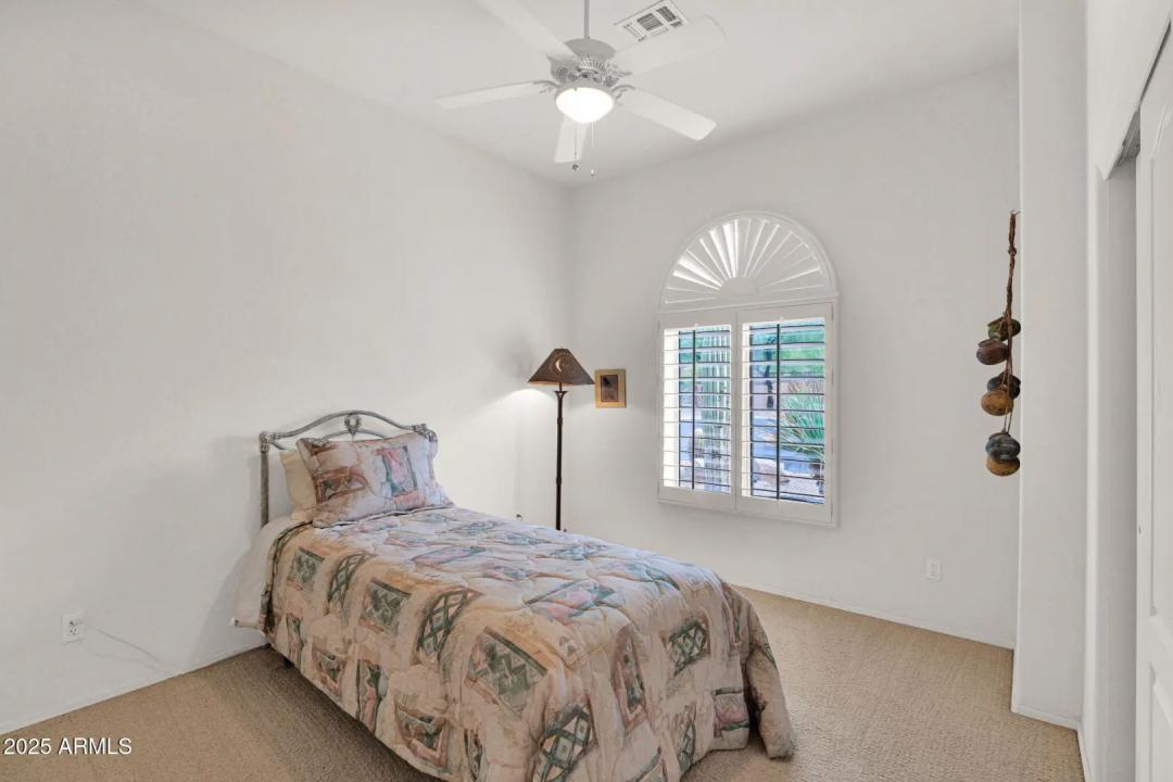 Real Estate Picture 22