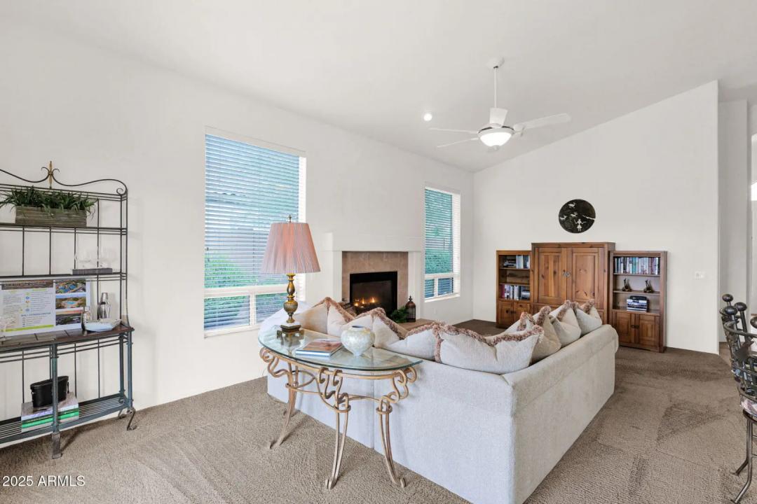 Real Estate Picture 7