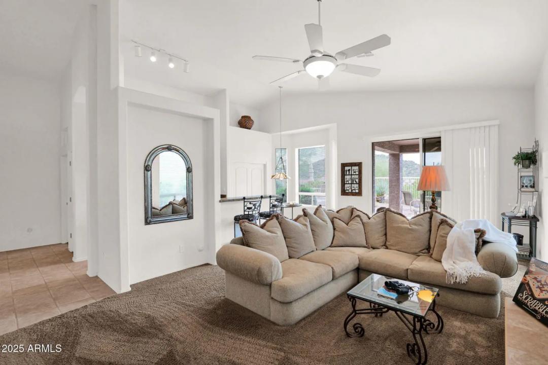 Real Estate Picture 6