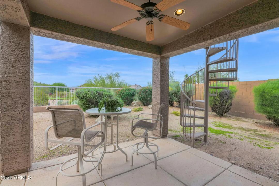 Real Estate Picture 23