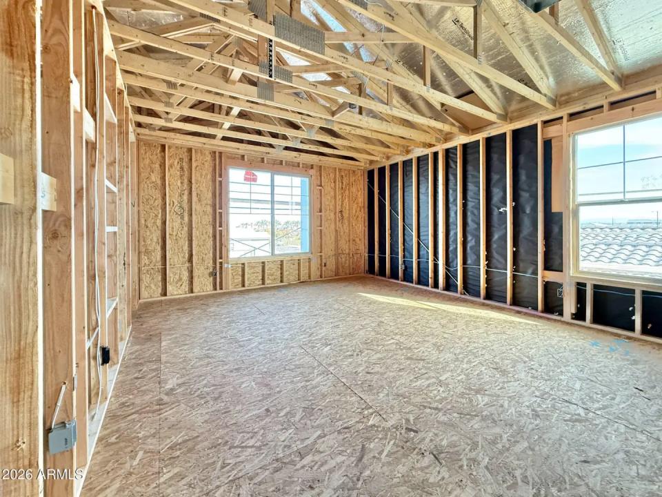 Real Estate Picture 12