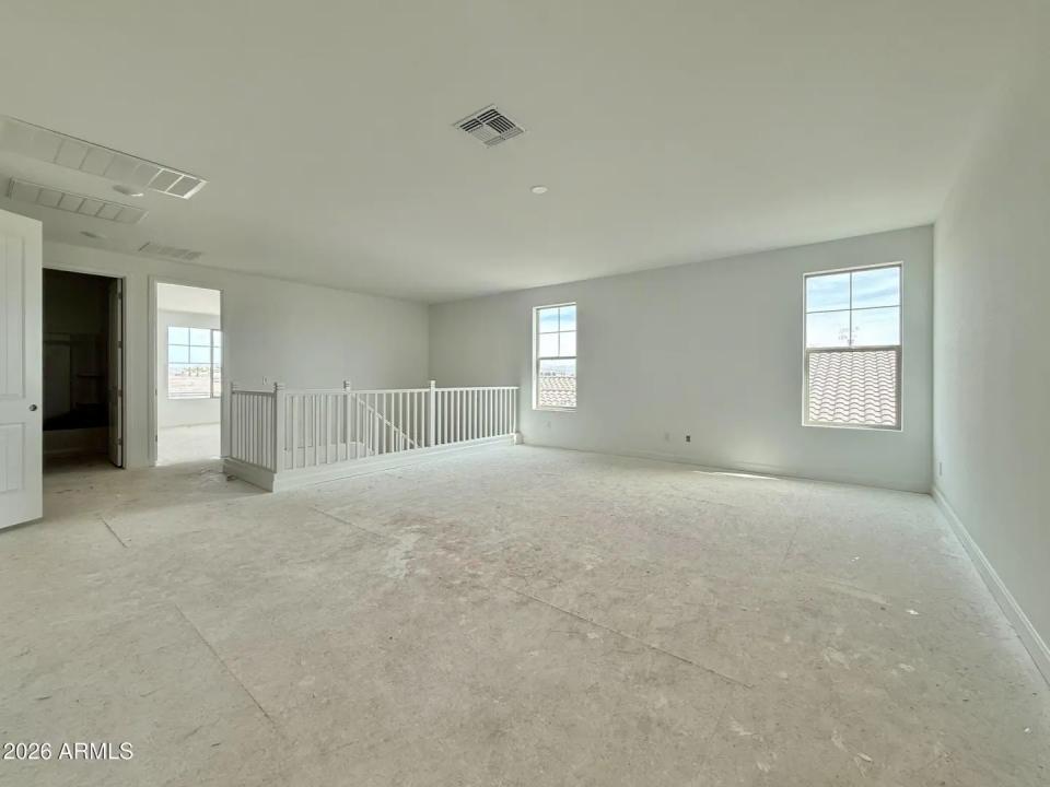 Real Estate Picture 10