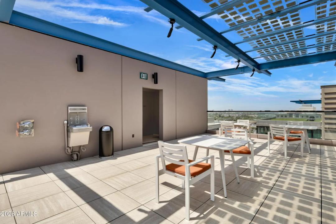 Real Estate Picture 5