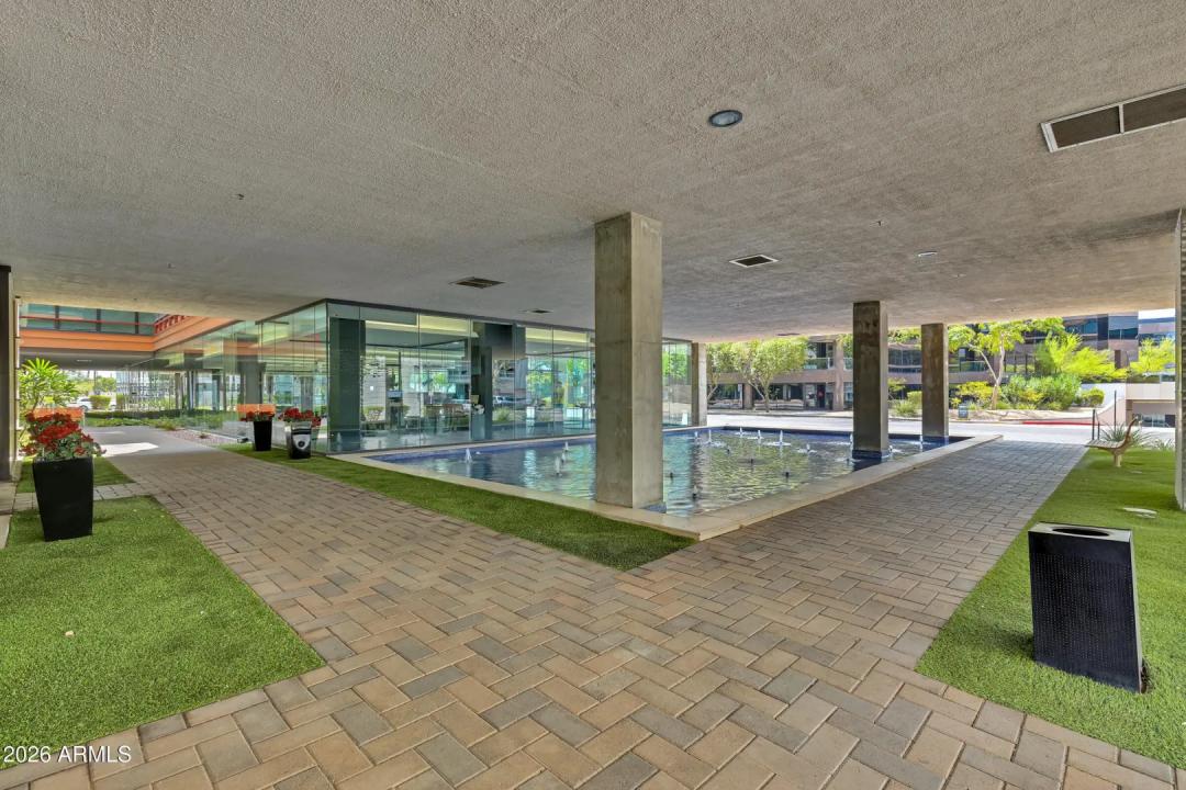 Real Estate Picture 24