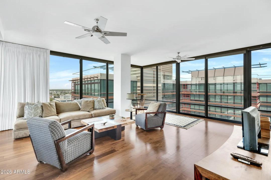 Real Estate Picture 32