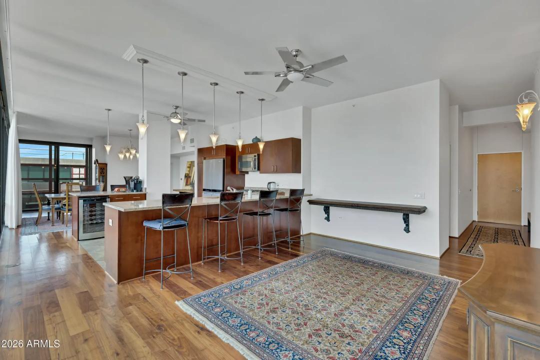 Real Estate Picture 34