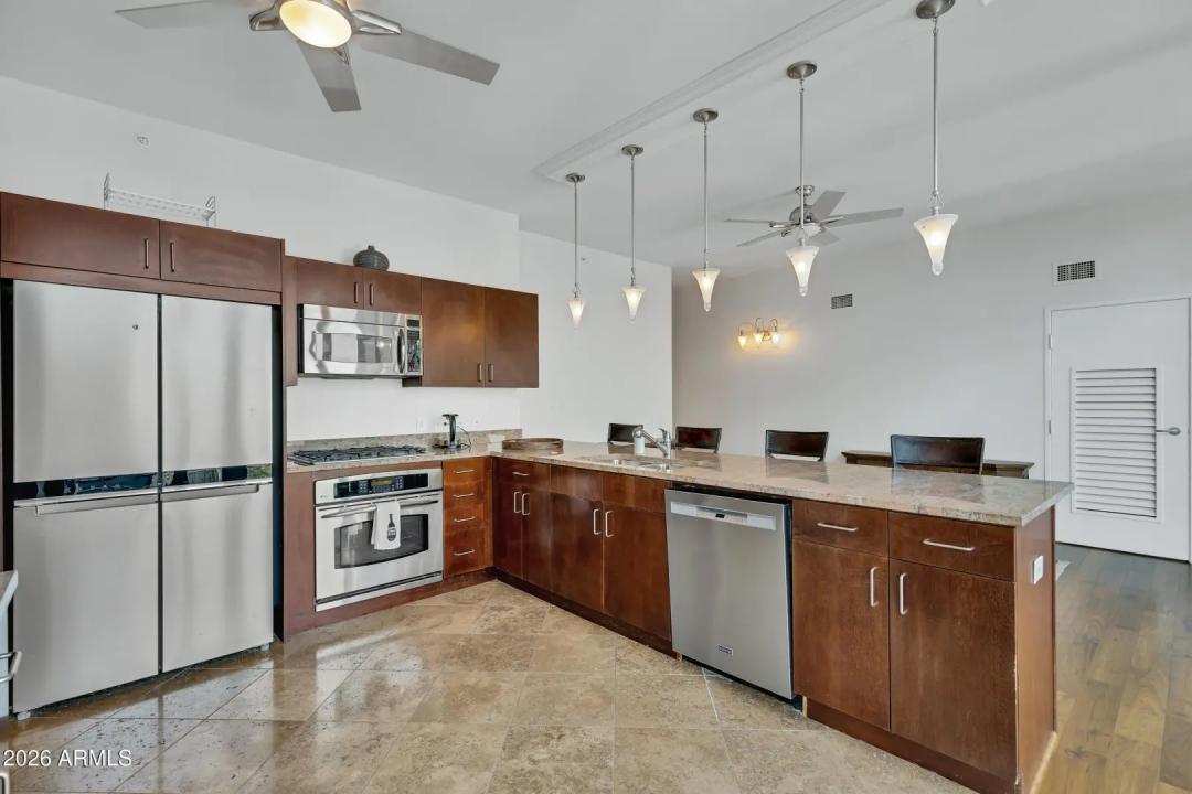 Real Estate Picture 36