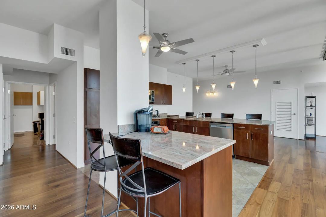 Real Estate Picture 37