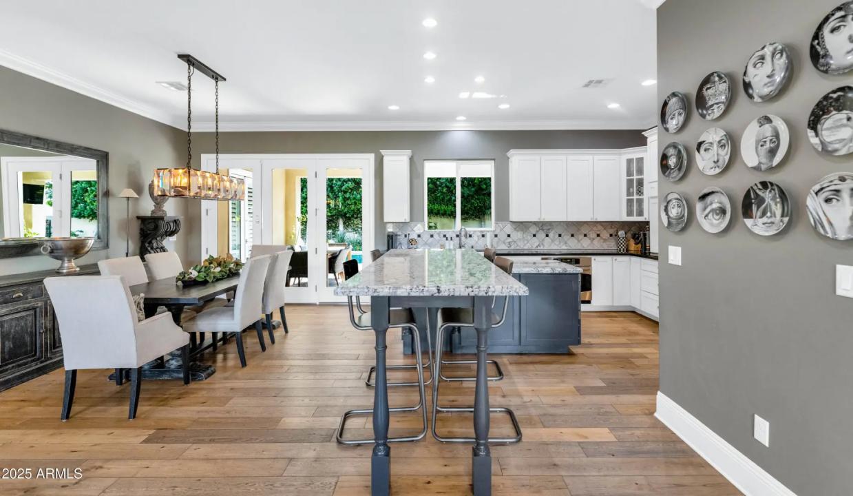 Real Estate Picture 9