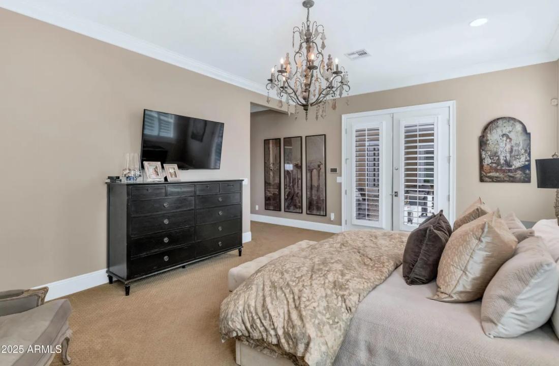 Real Estate Picture 18