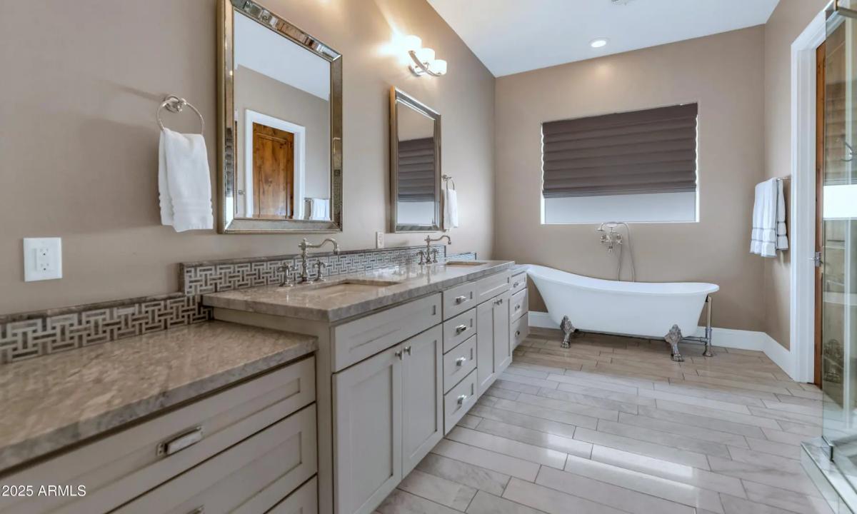 Real Estate Picture 19