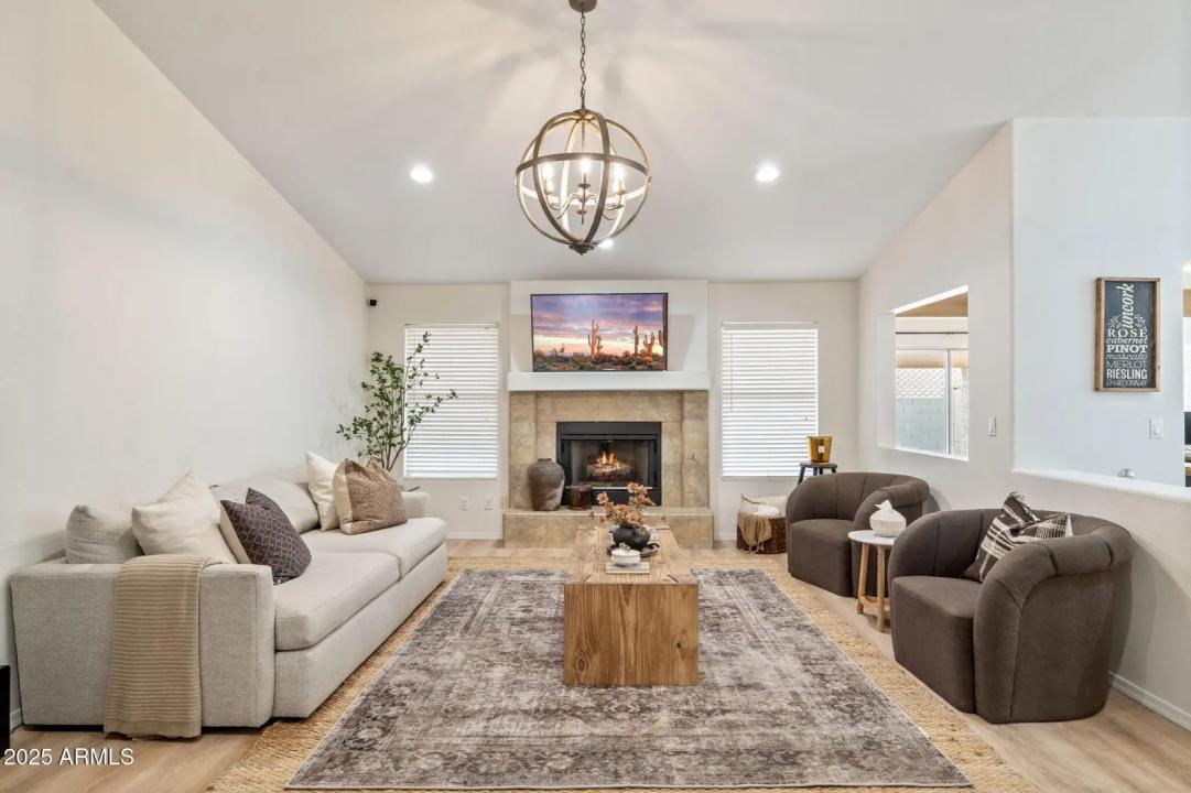 Real Estate Picture 5