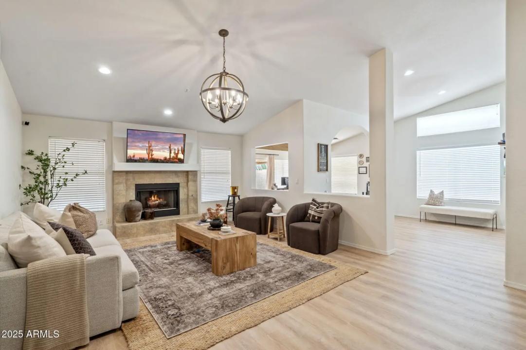 Real Estate Picture 6