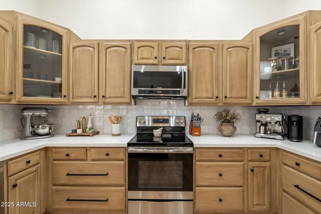 Real Estate Picture 10