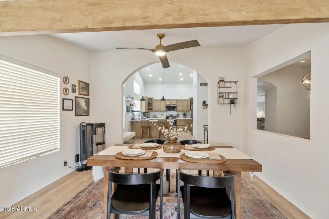 Real Estate Picture 14