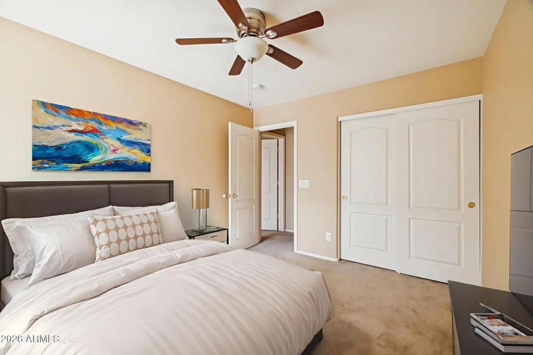 Real Estate Picture 17