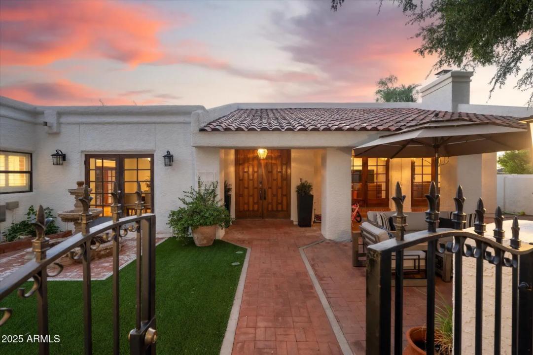 Real Estate Picture 6