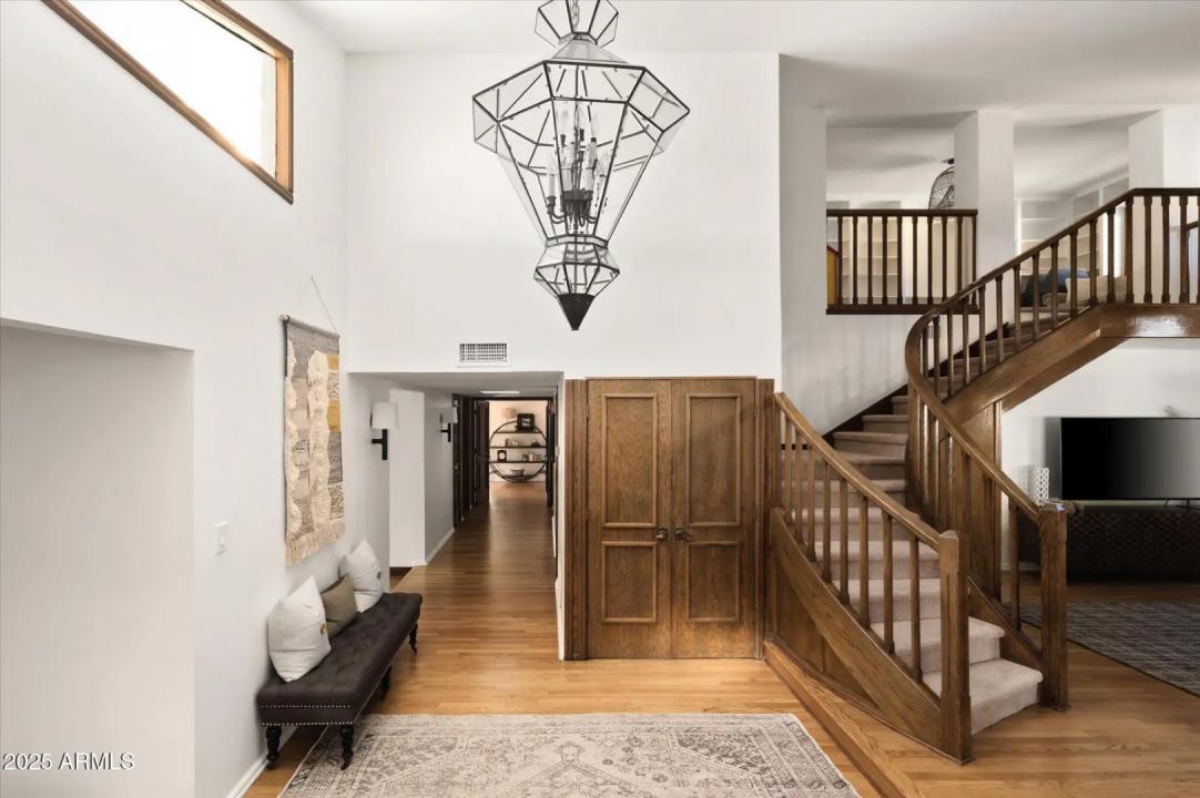 Real Estate Picture 13