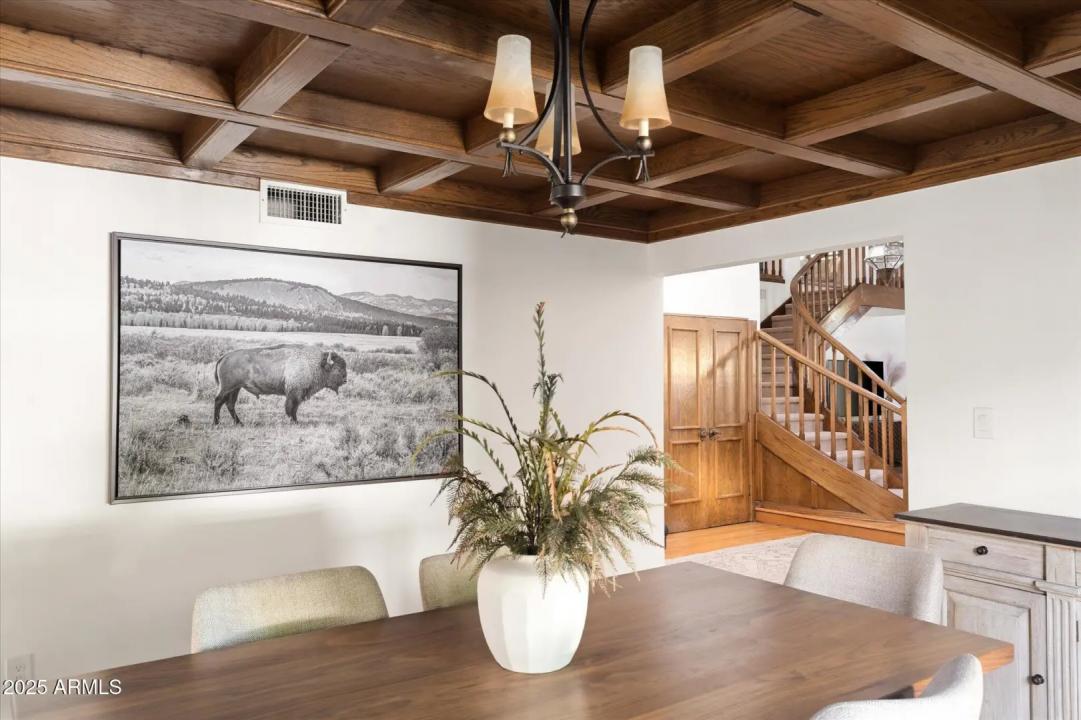 Real Estate Picture 22