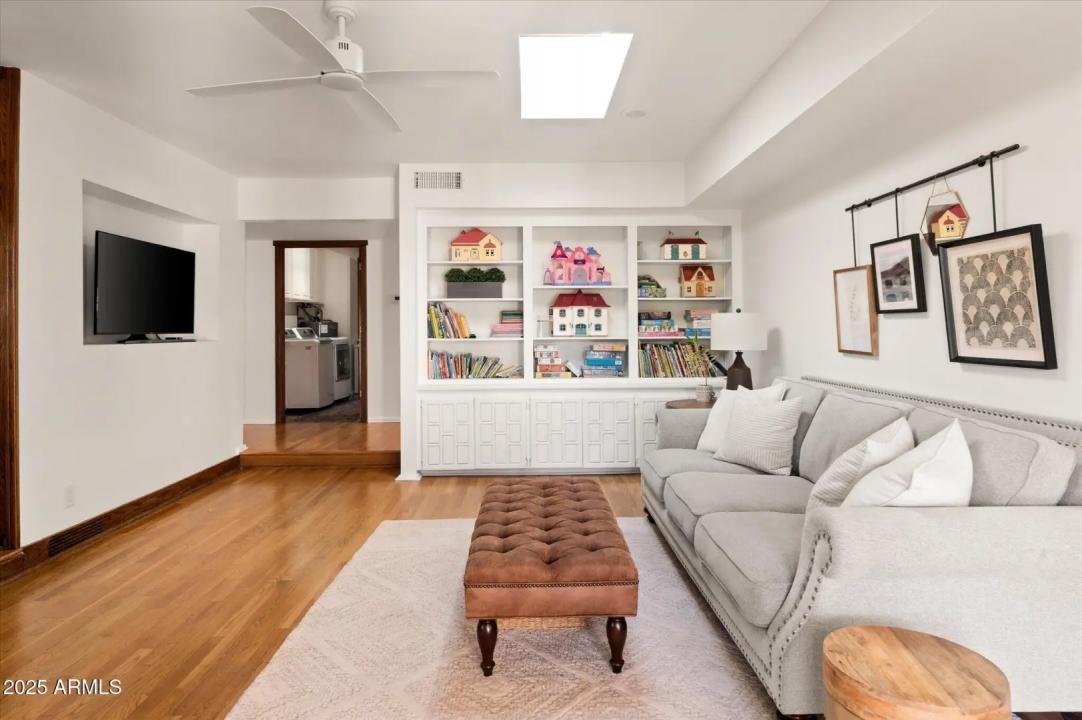 Real Estate Picture 28