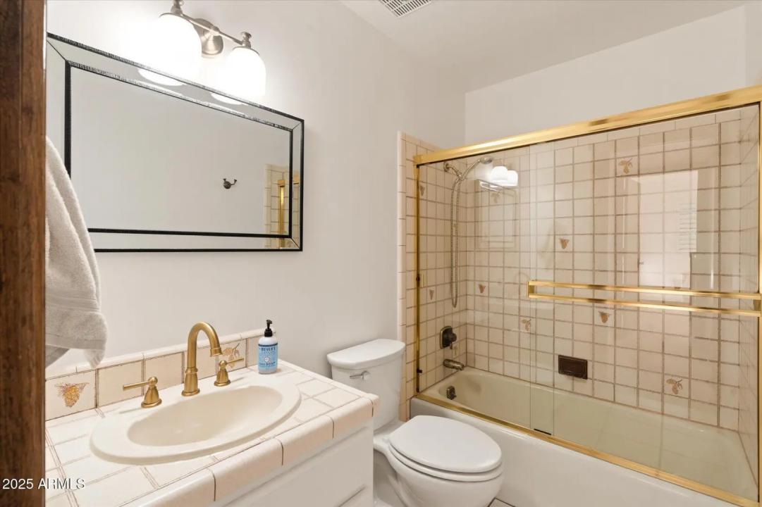 Real Estate Picture 54